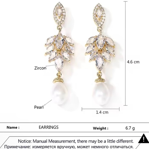 Cubic Zirconia Leaf Dangle Earrings Bride Earrings - Picture 3 of 3